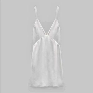 Sexy/elegant flowy Zara dress